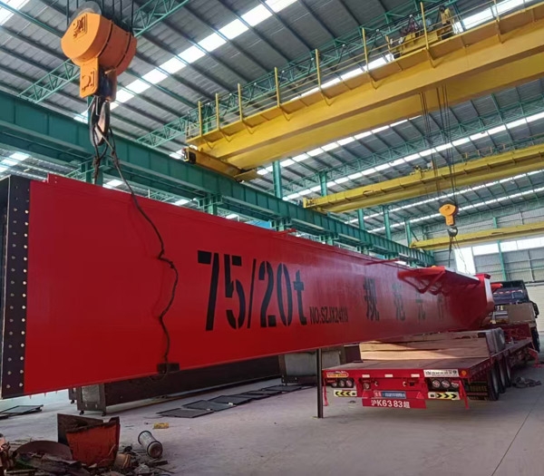 單梁起重機(jī)發(fā)貨現(xiàn)場(chǎng)